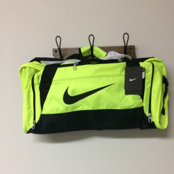 nike brasilia 6 medium duffel